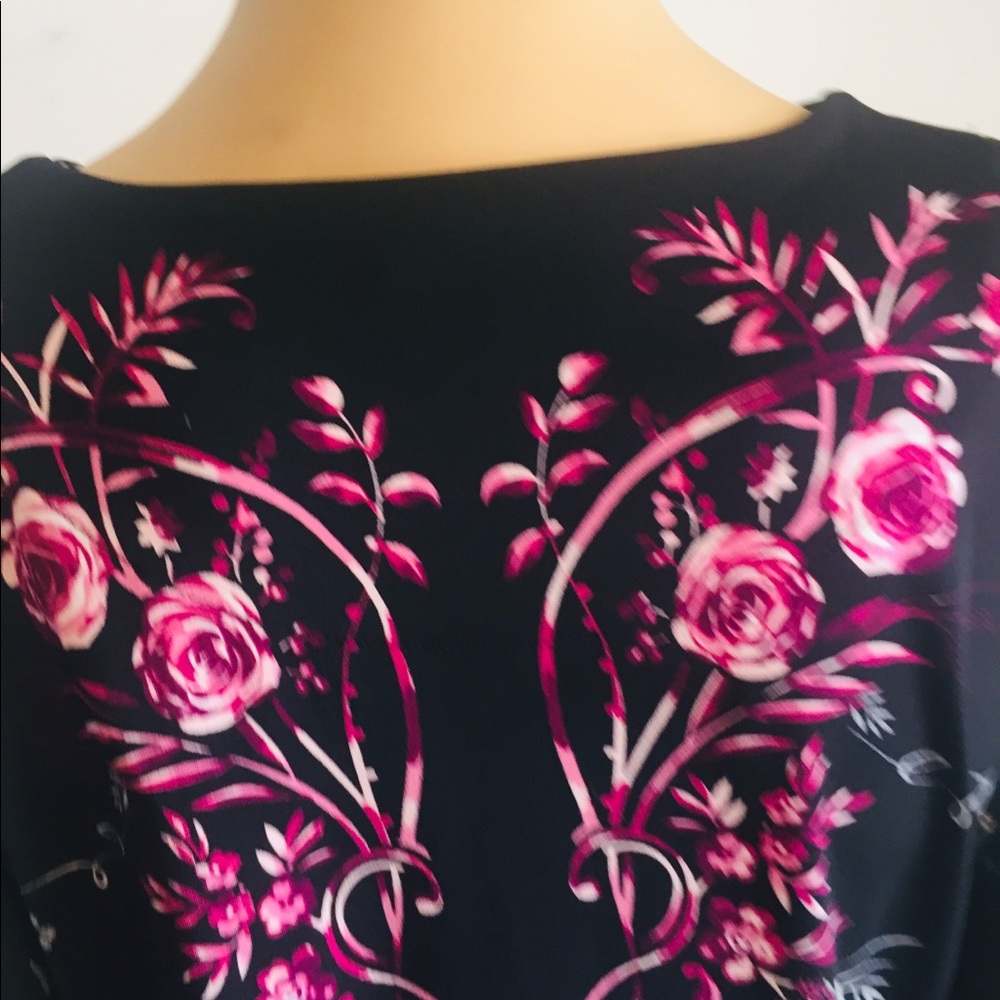Lady’s blouse - Picture 3 of 8
